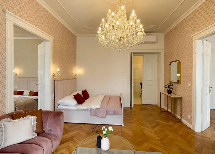 Stupartska Grand