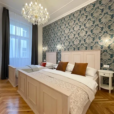 Stupartska Grand