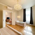 Apartmanhotel Stupartska Grand 4*