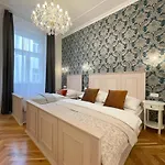Stupartska Grand
