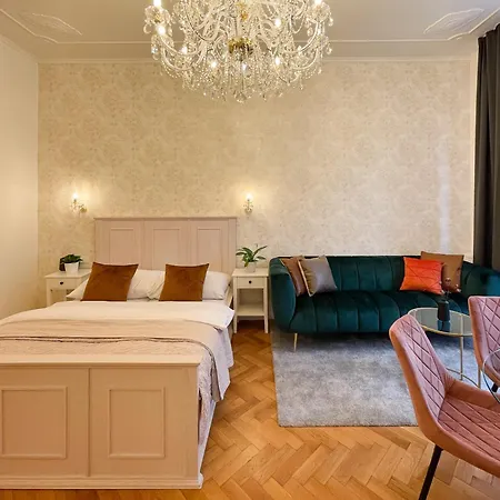 Stupartska Grand Aparthotel 4*