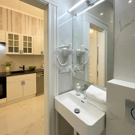 Aparthotel Stupartska Grand 4*